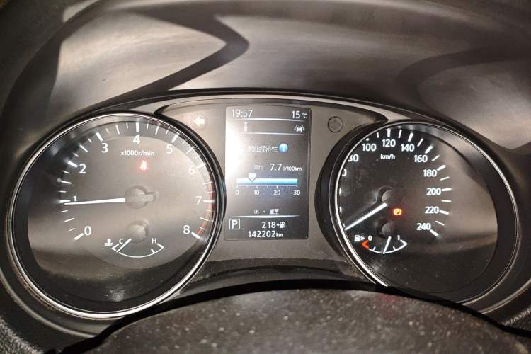 Used Nissan Qashqai 2019 2.0L CVT Luxury Edition Instrument Cluster