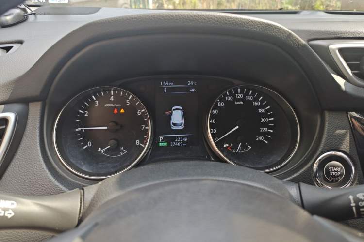 Used Nissan Qashqai 2019 2.0L CVT Luxury Edition Instrument Cluster