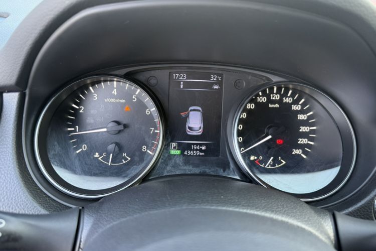 Used Nissan Qashqai 2019 2.0L CVT Luxury Edition Instrument Cluster