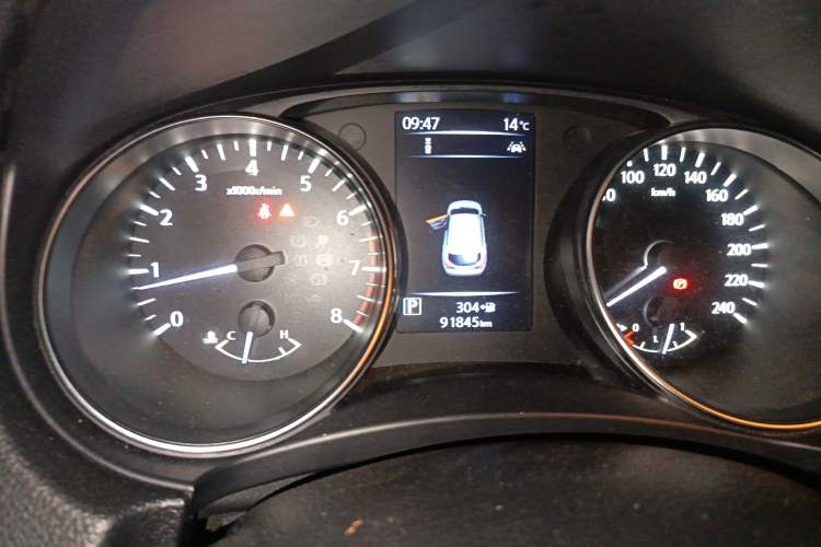 Used Nissan Qashqai 2019 2.0L CVT Luxury Edition Instrument Cluster