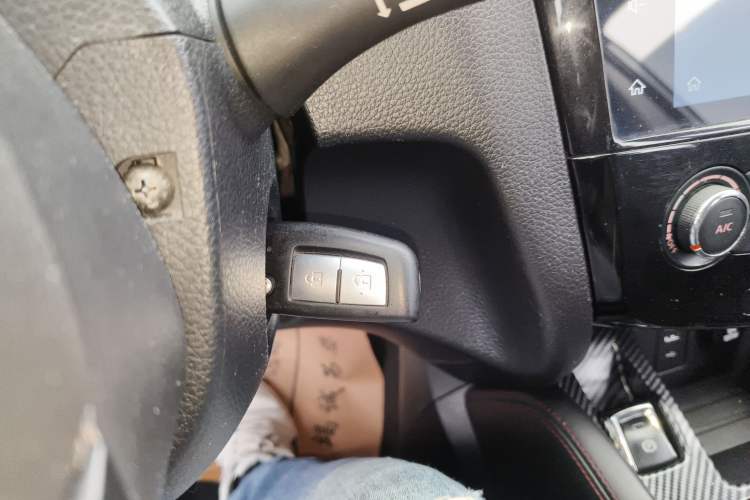 Used Nissan Qashqai 2019 2.0L CVT Smart Enjoyment Version Interior 1