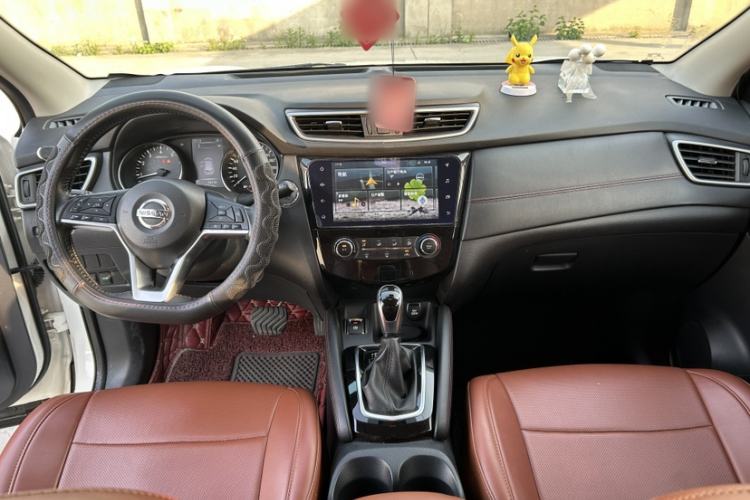 Used Nissan Qashqai 2019 2.0L CVT Luxury Edition Interior 1