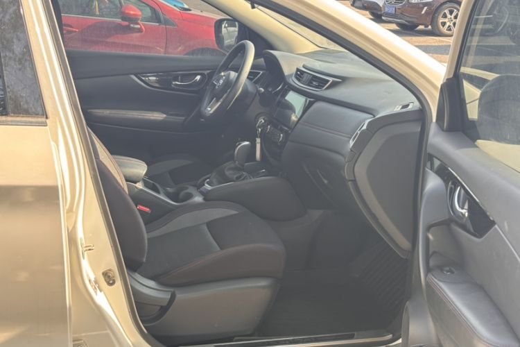 Used Nissan Qashqai 2019 2.0L CVT Smart Enjoyment Version Interior 2