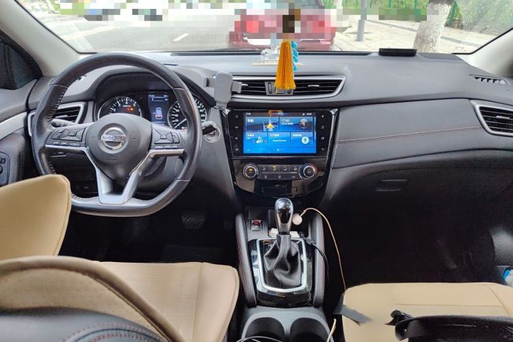 Used Nissan Qashqai 2019 2.0L CVT Luxury Edition Interior 2