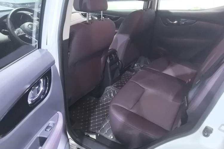 Used Nissan Qashqai 2019 2.0L CVT Smart Enjoyment Version Interior 2