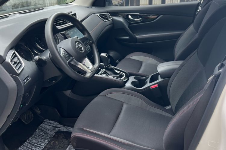 Used Nissan Qashqai 2019 2.0L CVT Smart Enjoyment Version Interior 2