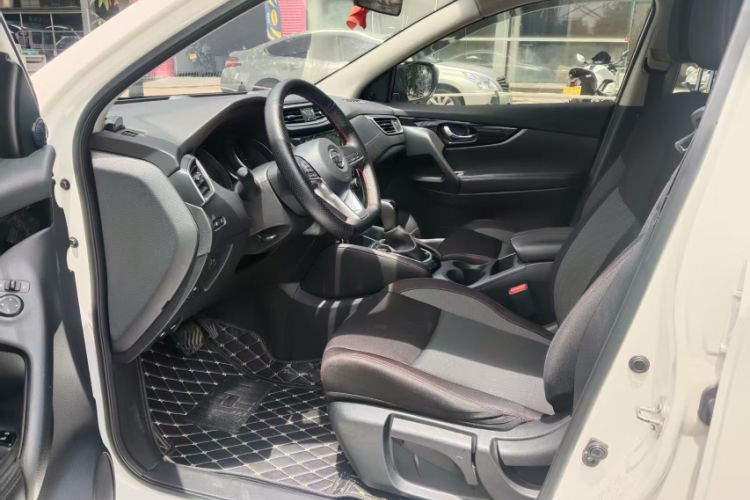 Used Nissan Qashqai 2019 2.0L CVT Smart Enjoyment Version Interior 2