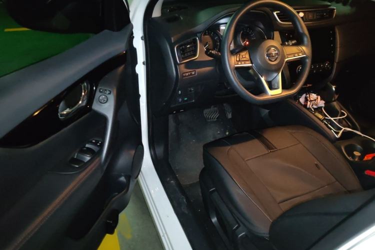 Used Nissan Qashqai 2019 2.0L CVT Smart Enjoyment Version Interior 3