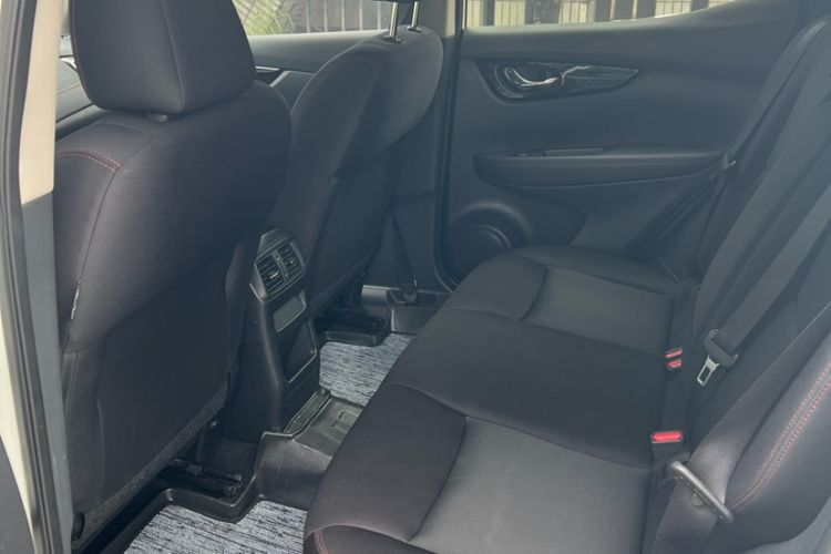 Used Nissan Qashqai 2019 2.0L CVT Smart Enjoyment Version Interior 3
