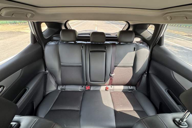 Used Nissan Qashqai 2019 2.0L CVT Luxury Edition Interior 4