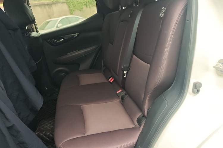 Used Nissan Qashqai 2019 2.0L CVT Smart Enjoyment Version Interior 4