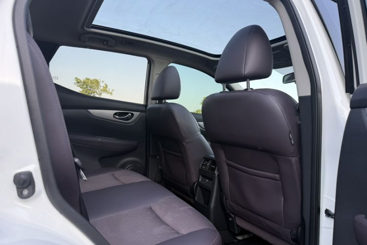 Used Nissan Qashqai 2019 2.0L CVT Luxury Edition Interior 5