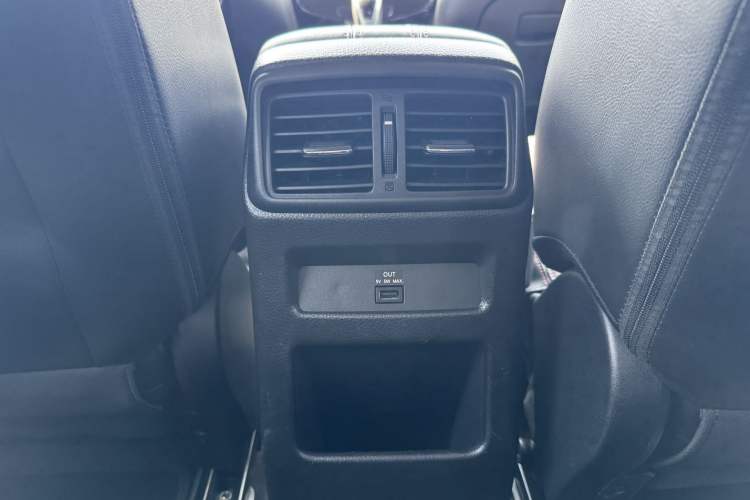 Used Nissan Qashqai 2019 2.0L CVT Luxury Edition Interior 7