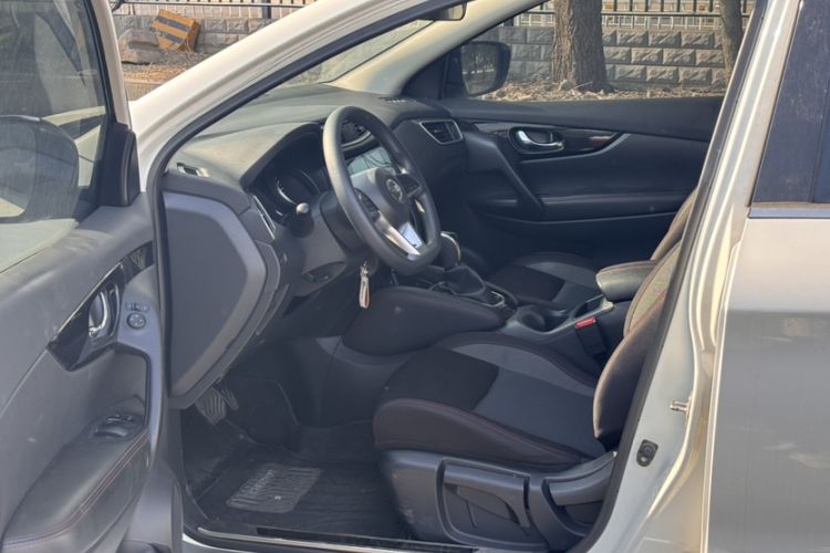 Used Nissan Qashqai 2019 2.0L CVT Smart Enjoyment Version Interior 8