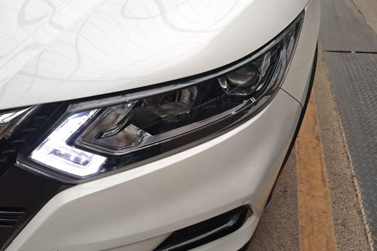 Used Nissan Qashqai 2019 2.0L CVT Smart Enjoyment Version Left Front Headlight