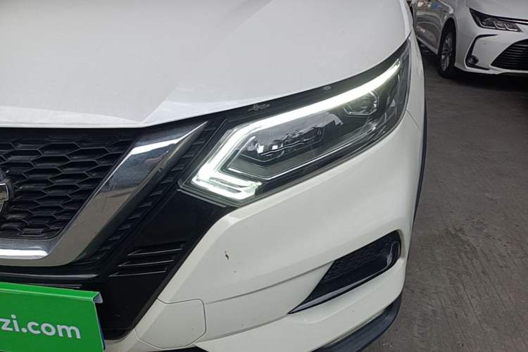 Used Nissan Qashqai 2019 2.0L CVT Luxury Edition Left Front Headlight