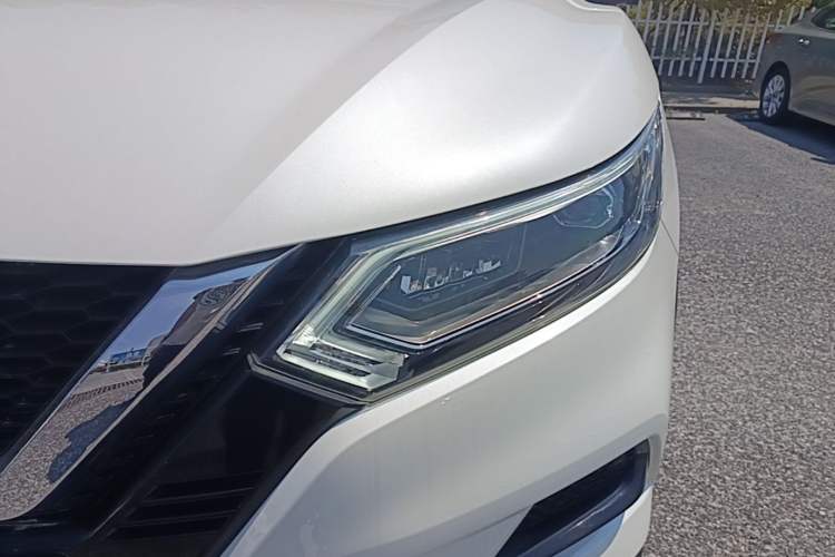 Used Nissan Qashqai 2019 2.0L CVT Luxury Edition Left Front Headlight