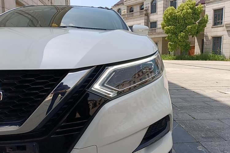 Used Nissan Qashqai 2019 2.0L CVT Luxury Edition Left Front Headlight