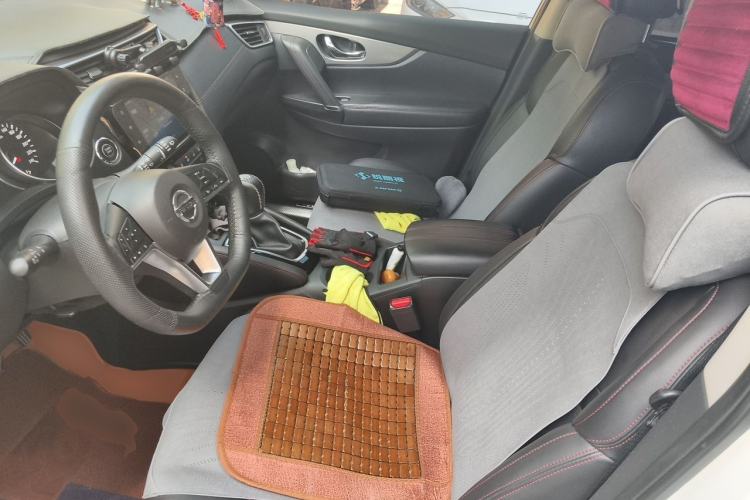 Used Nissan Qashqai 2019 2.0L CVT Luxury Edition Left Front Seat
