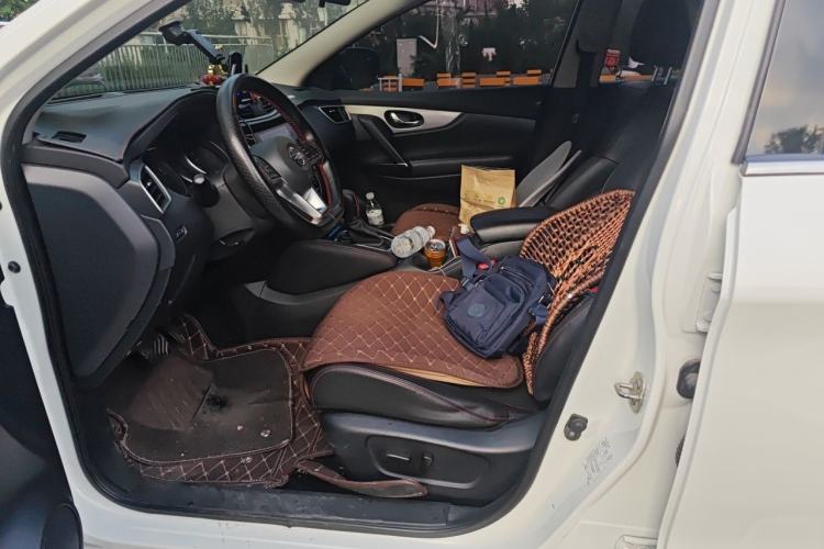 Used Nissan Qashqai 2019 2.0L CVT Luxury Edition Left Front Seat