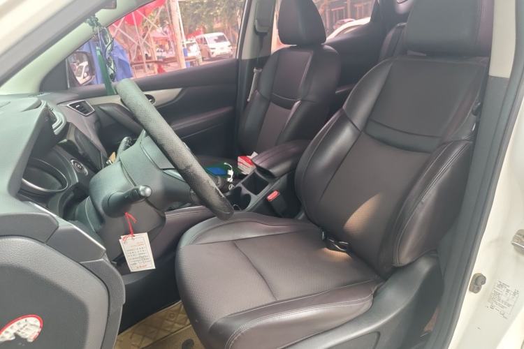 Used Nissan Qashqai 2019 2.0L CVT Luxury Edition Left Front Seat