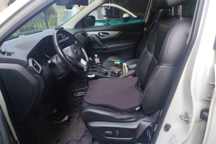 Used Nissan Qashqai 2019 2.0L CVT Luxury Edition Left Front Seat