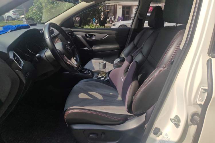 Used Nissan Qashqai 2019 2.0L CVT Luxury Edition Left Front Seat