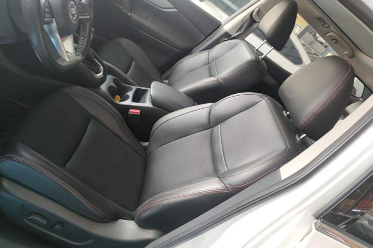 Used Nissan Qashqai 2019 2.0L CVT Luxury Edition Left Front Seat