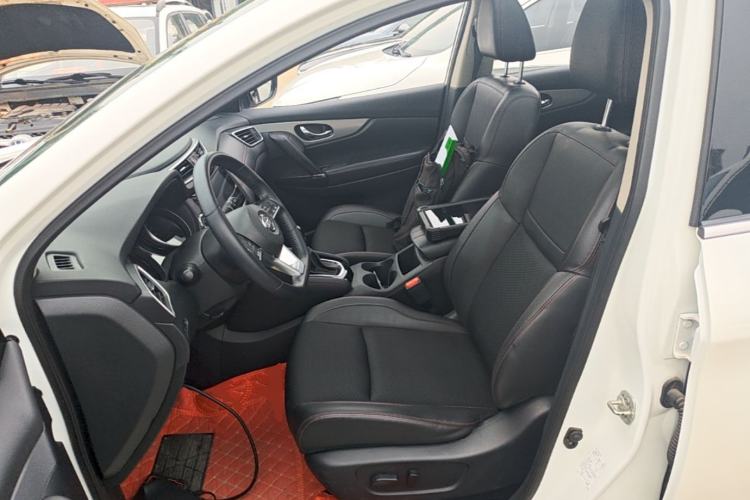 Used Nissan Qashqai 2019 2.0L CVT Luxury Edition Left Front Seat