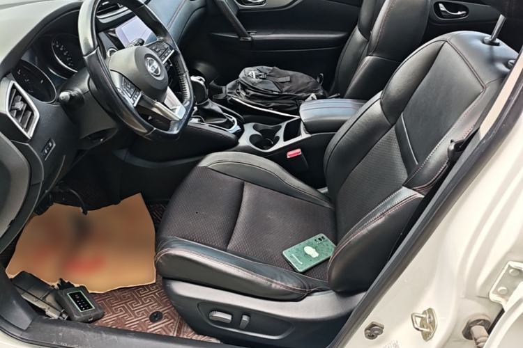 Used Nissan Qashqai 2019 2.0L CVT Luxury Edition Left Front Seat