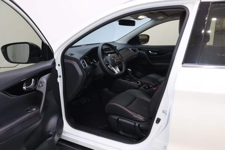 Used Nissan Qashqai 2019 2.0L CVT Smart Enjoyment Version Left Front Seat