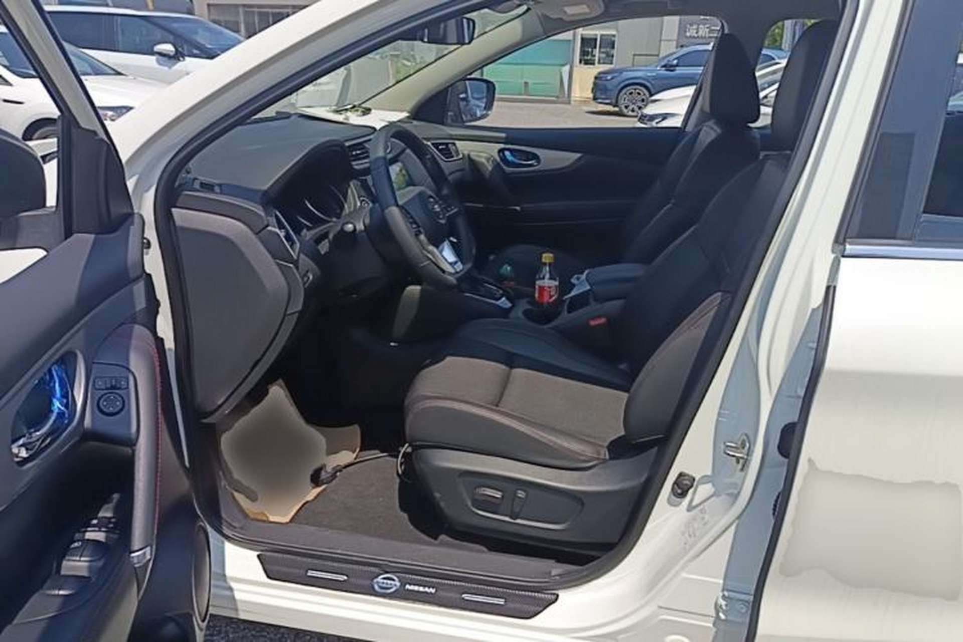 Used Nissan Qashqai 2019 2.0L CVT Luxury Edition Left Front Seat