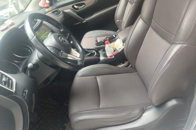Used Nissan Qashqai 2019 2.0L CVT Luxury Edition Left Front Seat