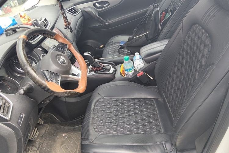Used Nissan Qashqai 2019 2.0L CVT Luxury Edition Left Front Seat