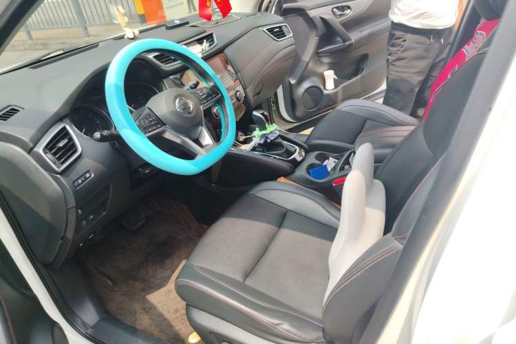 Used Nissan Qashqai 2019 2.0L CVT Luxury Edition Left Front Seat