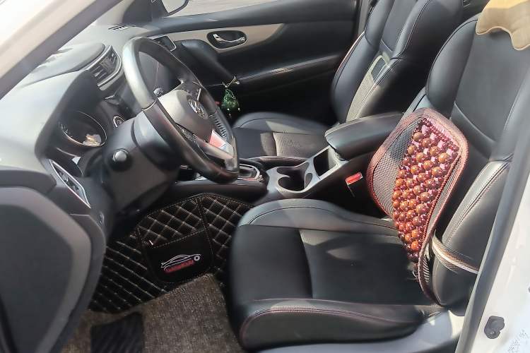 Used Nissan Qashqai 2019 2.0L CVT Luxury Edition Left Front Seat