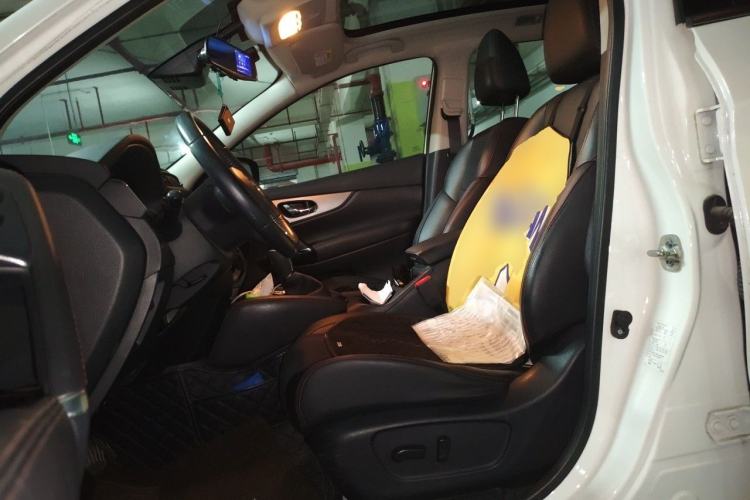 Used Nissan Qashqai 2019 2.0L CVT Luxury Edition Left Front Seat