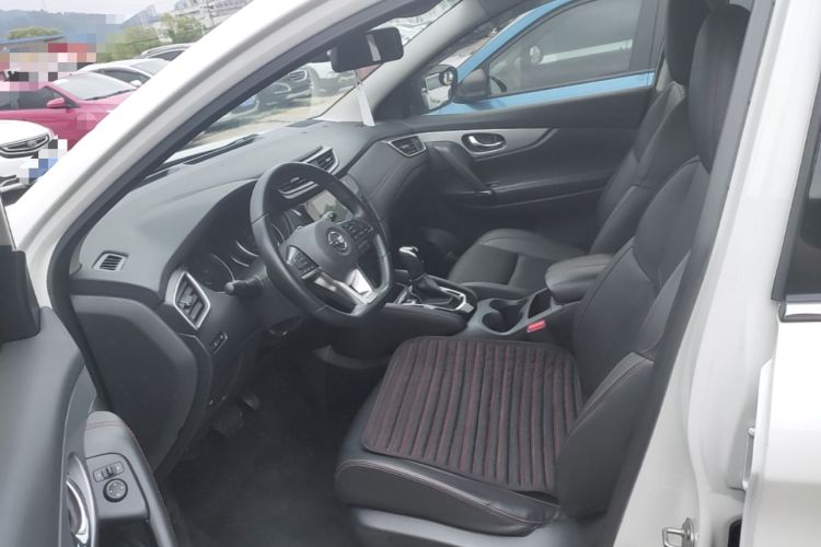 Used Nissan Qashqai 2019 2.0L CVT Luxury Edition Left Front Seat