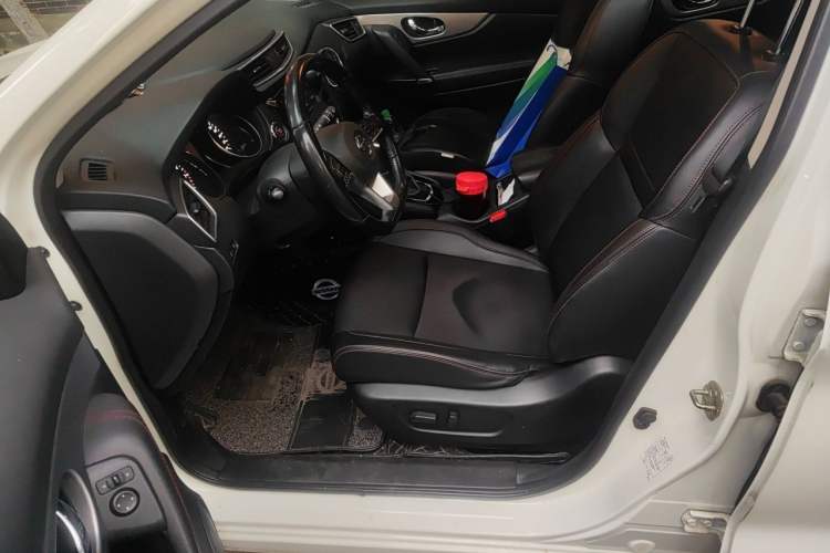 Used Nissan Qashqai 2019 2.0L CVT Luxury Edition Left Front Seat
