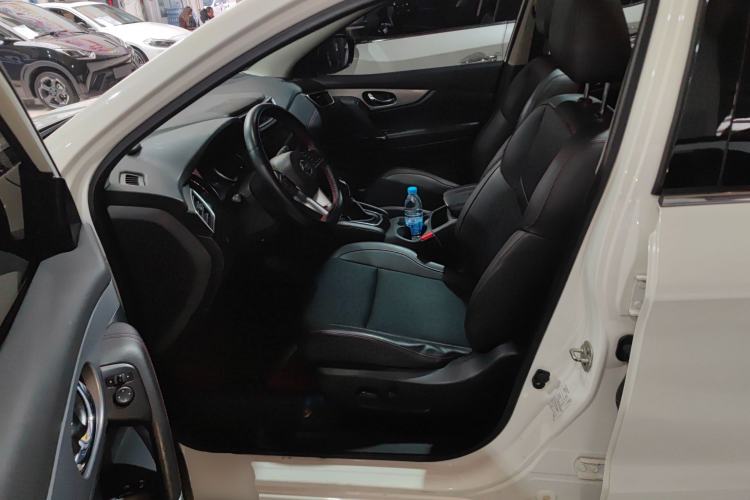 Used Nissan Qashqai 2019 2.0L CVT Luxury Edition Left Front Seat