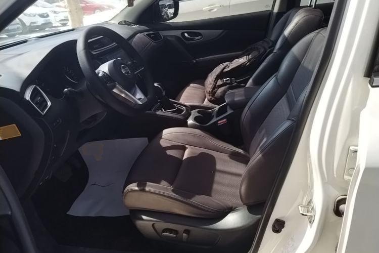 Used Nissan Qashqai 2019 2.0L CVT Luxury Edition Left Front Seat