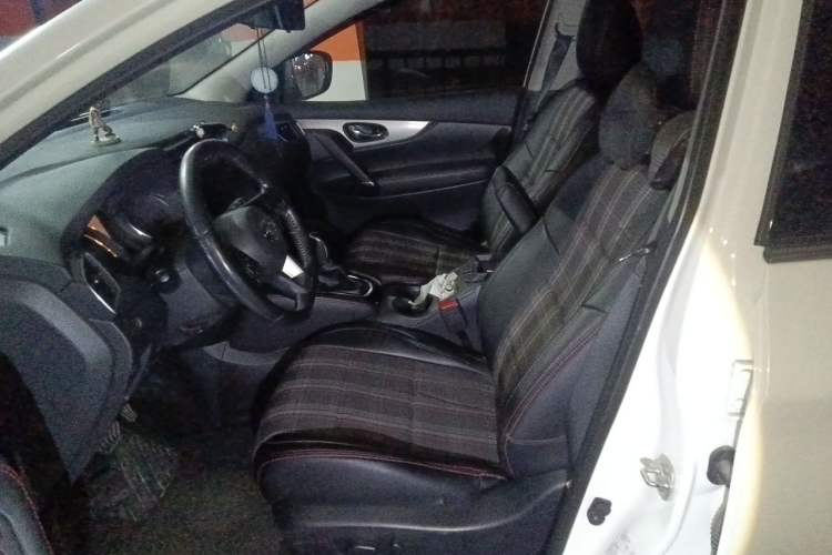 Used Nissan Qashqai 2019 2.0L CVT Luxury Edition Left Front Seat