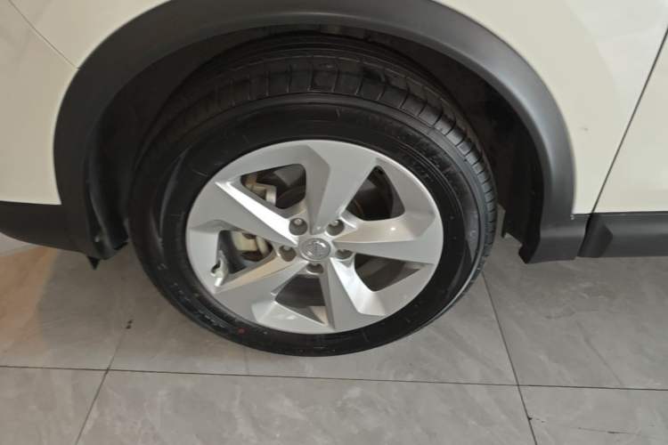 Used Nissan Qashqai 2019 2.0L CVT Smart Enjoyment Version Left Front Wheel Hub