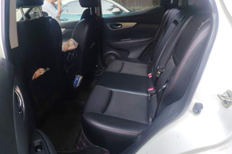 Used Nissan Qashqai 2019 2.0L CVT Luxury Edition Left Rear Seat