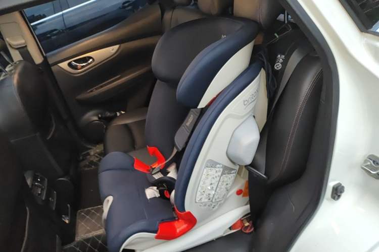 Used Nissan Qashqai 2019 2.0L CVT Luxury Edition Left Rear Seat