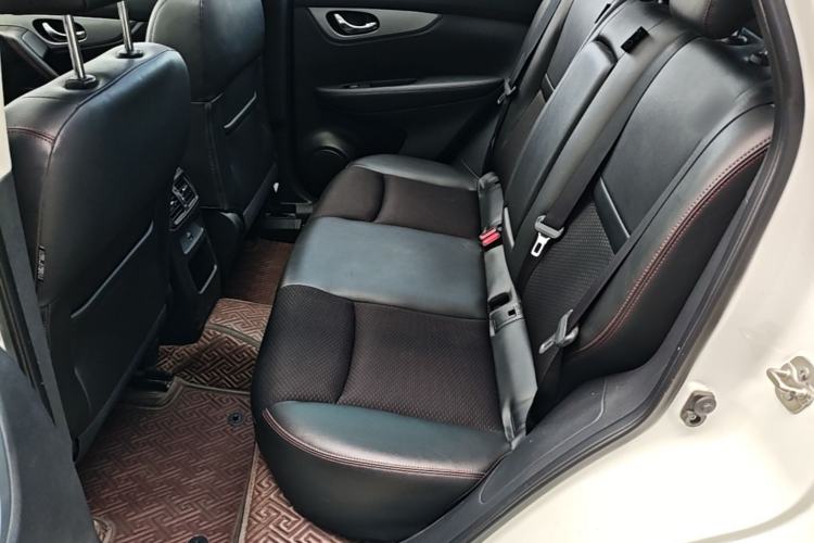 Used Nissan Qashqai 2019 2.0L CVT Luxury Edition Left Rear Seat