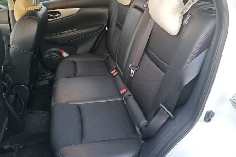 Used Nissan Qashqai 2019 2.0L CVT Luxury Edition Left Rear Seat