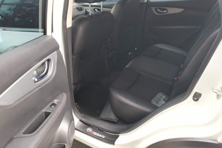 Used Nissan Qashqai 2019 2.0L CVT Luxury Edition Left Rear Seat