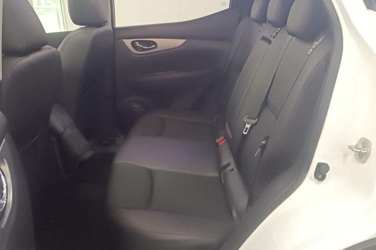 Used Nissan Qashqai 2019 2.0L CVT Luxury Edition Left Rear Seat