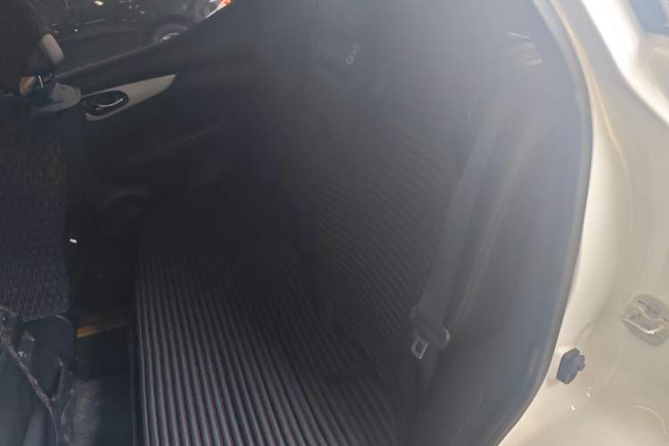Used Nissan Qashqai 2019 2.0L CVT Luxury Edition Left Rear Seat